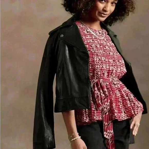 Banana Republic Pleated Tie-Waist Tank - Picture 9 of 10